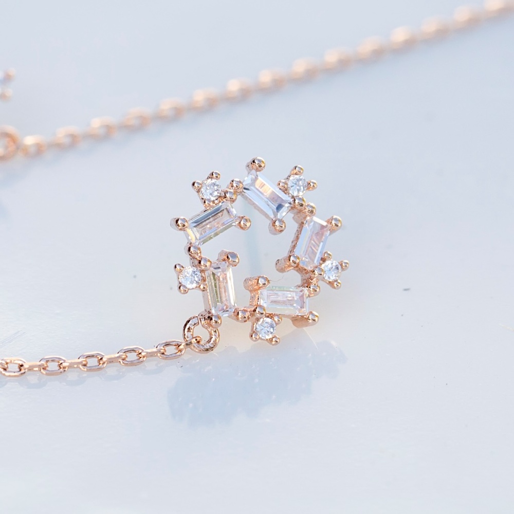 Rose gold crystal linear drop earrings - Picture 3 of 6